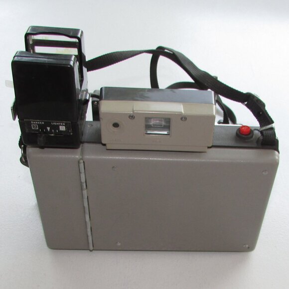 Vintage Polaroid 420 Land Camera - Picture 5 of 13